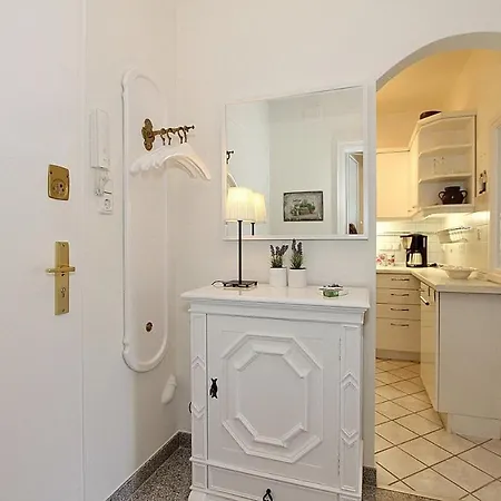 Domizil Strandallee 30 Domizil Strandallee 30 32 * Timmendorfer Strand